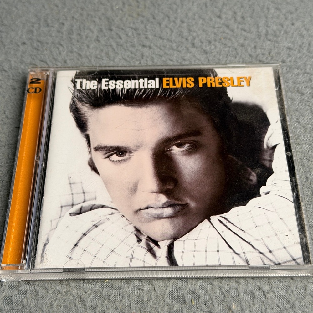 The Essential Elvis Presley CD Compilation RCA Legacy 88697-06048-2 Disc 1 Only